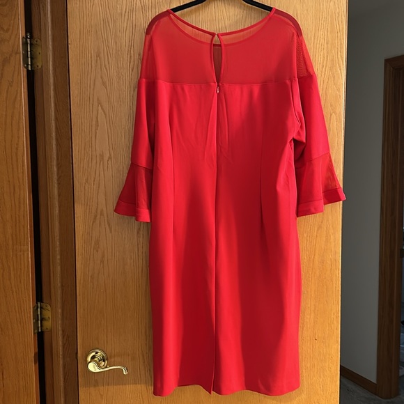 Plus size Red mesh flare sleeve party dress NWT -16 - Picture 3 of 5